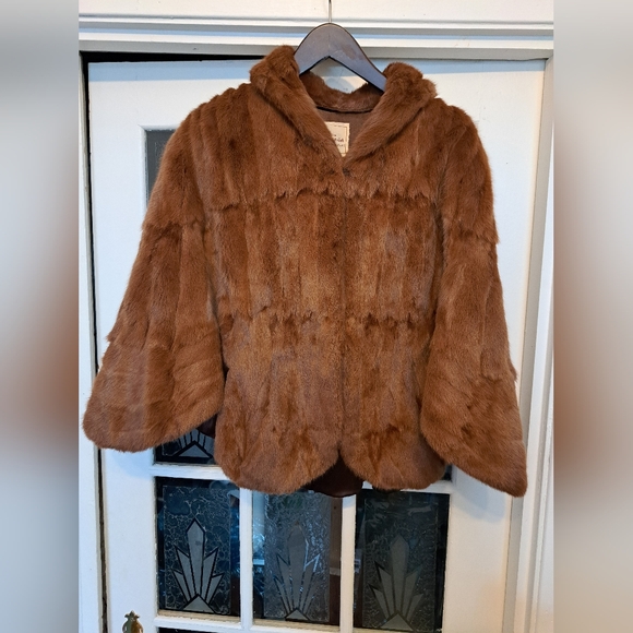 Gorgeous real fur poncho cape, brown muskrat - Picture 2 of 16